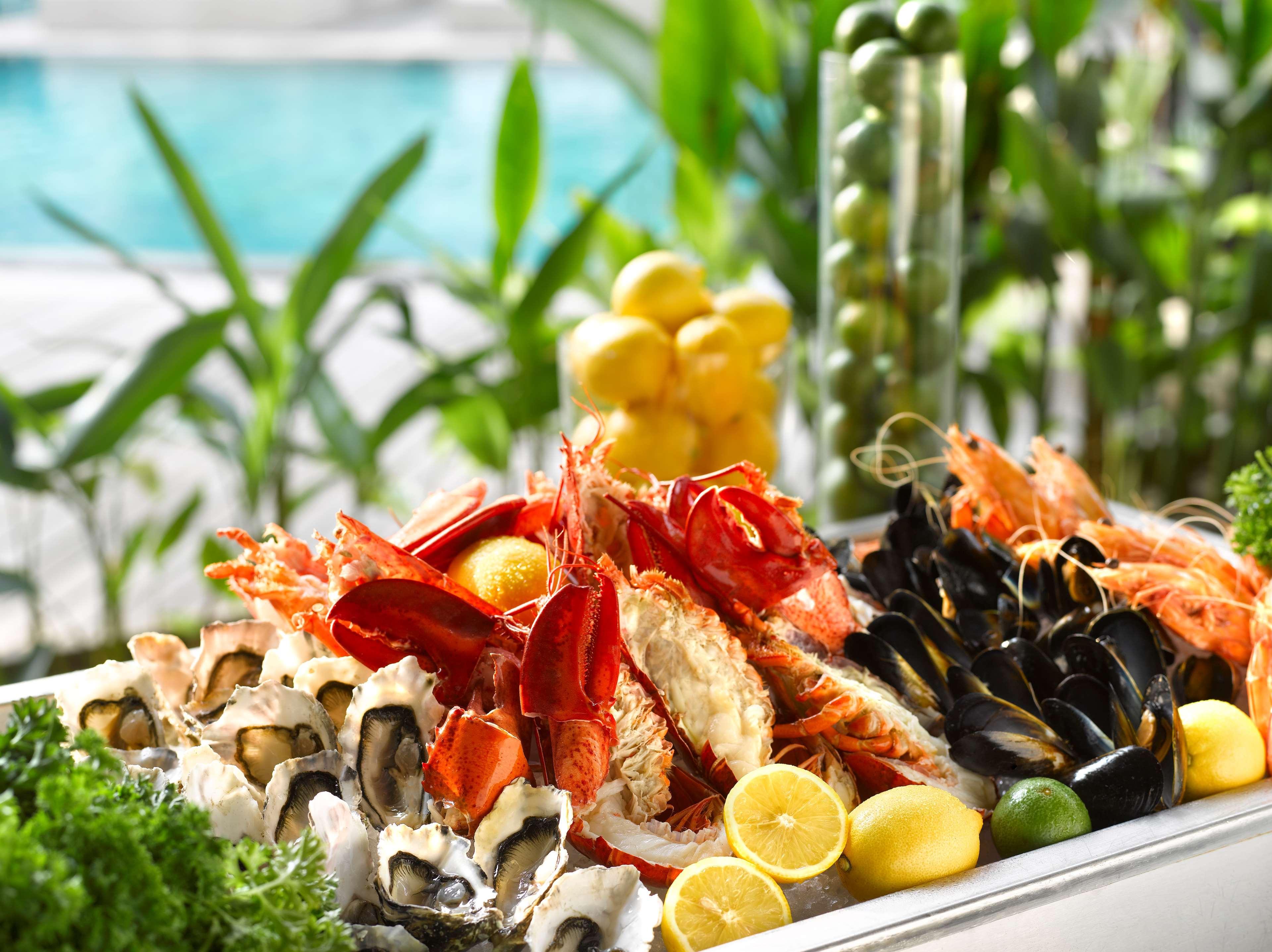 Grand Hyatt Khách sạn 5*