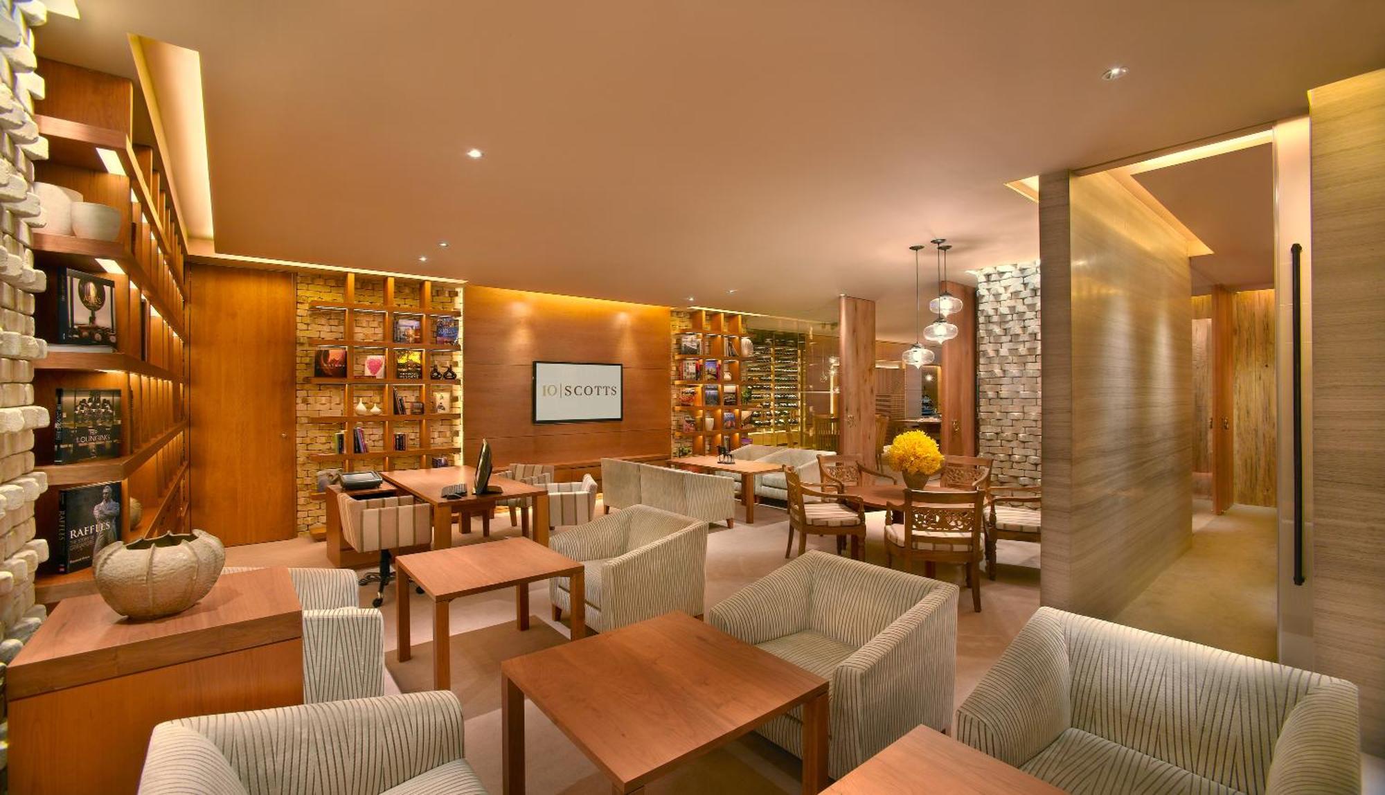 Grand Hyatt Khách sạn 5*